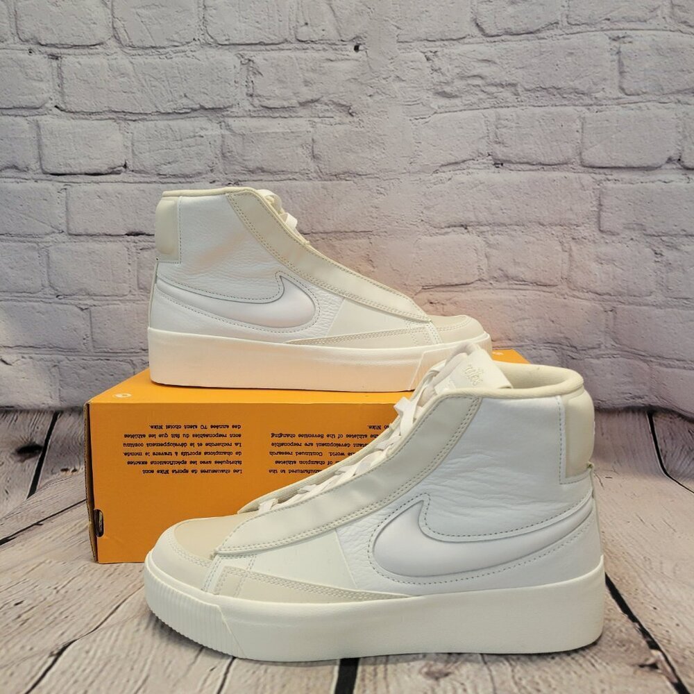 Nike Women's Blazer Mid Victory Casual Sneakers